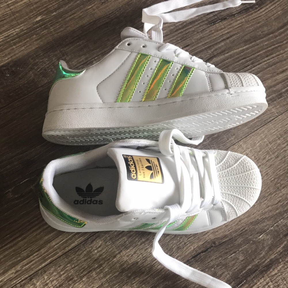 Size 5.5 adidas shoes brand new never worn no tags